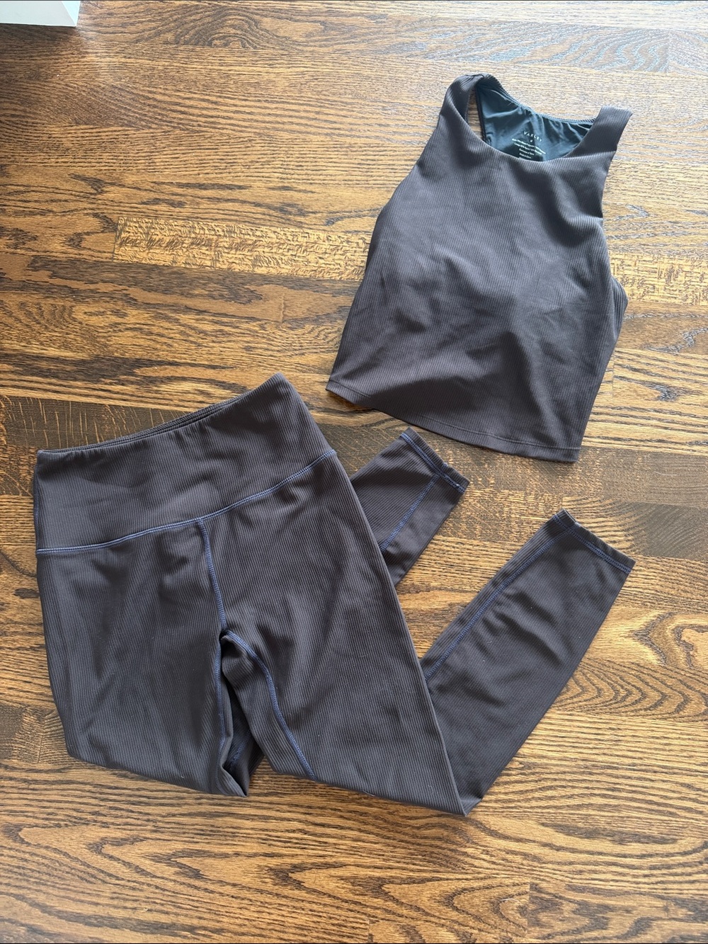 Varley Ribbed Athletic Set in Brown